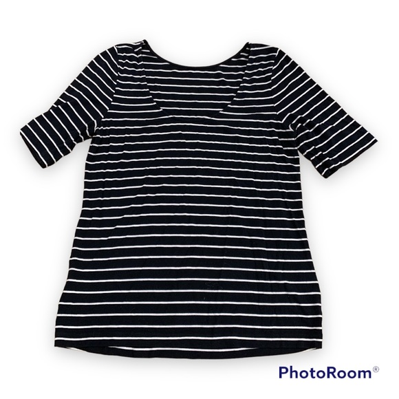 A New Day Sweater, Turtleneck, and T-Shirt Bundle - Picture 10 of 16